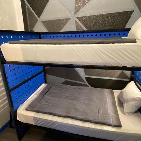 Roomies Hostel Roma Мехико Экстерьер фото