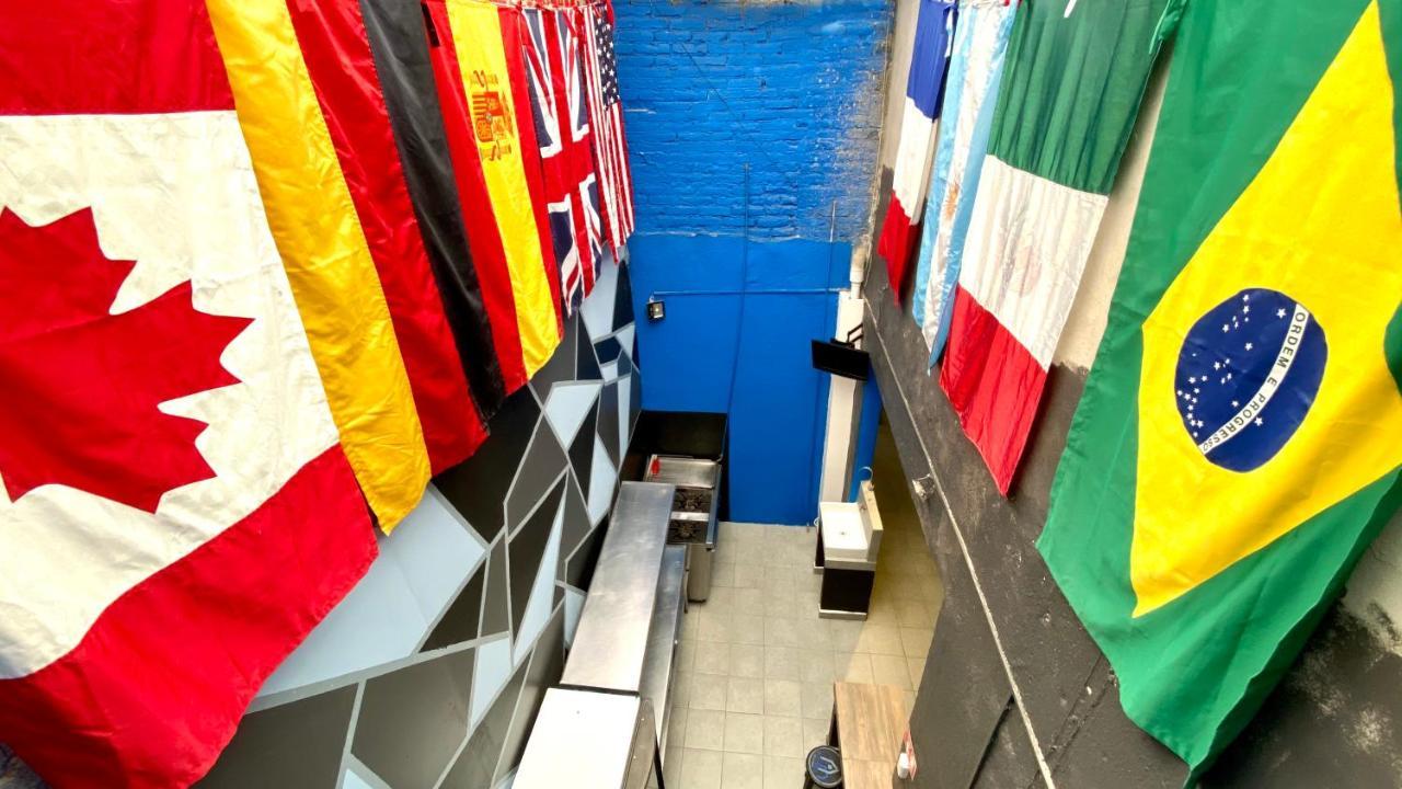 Roomies Hostel Roma Мехико Экстерьер фото