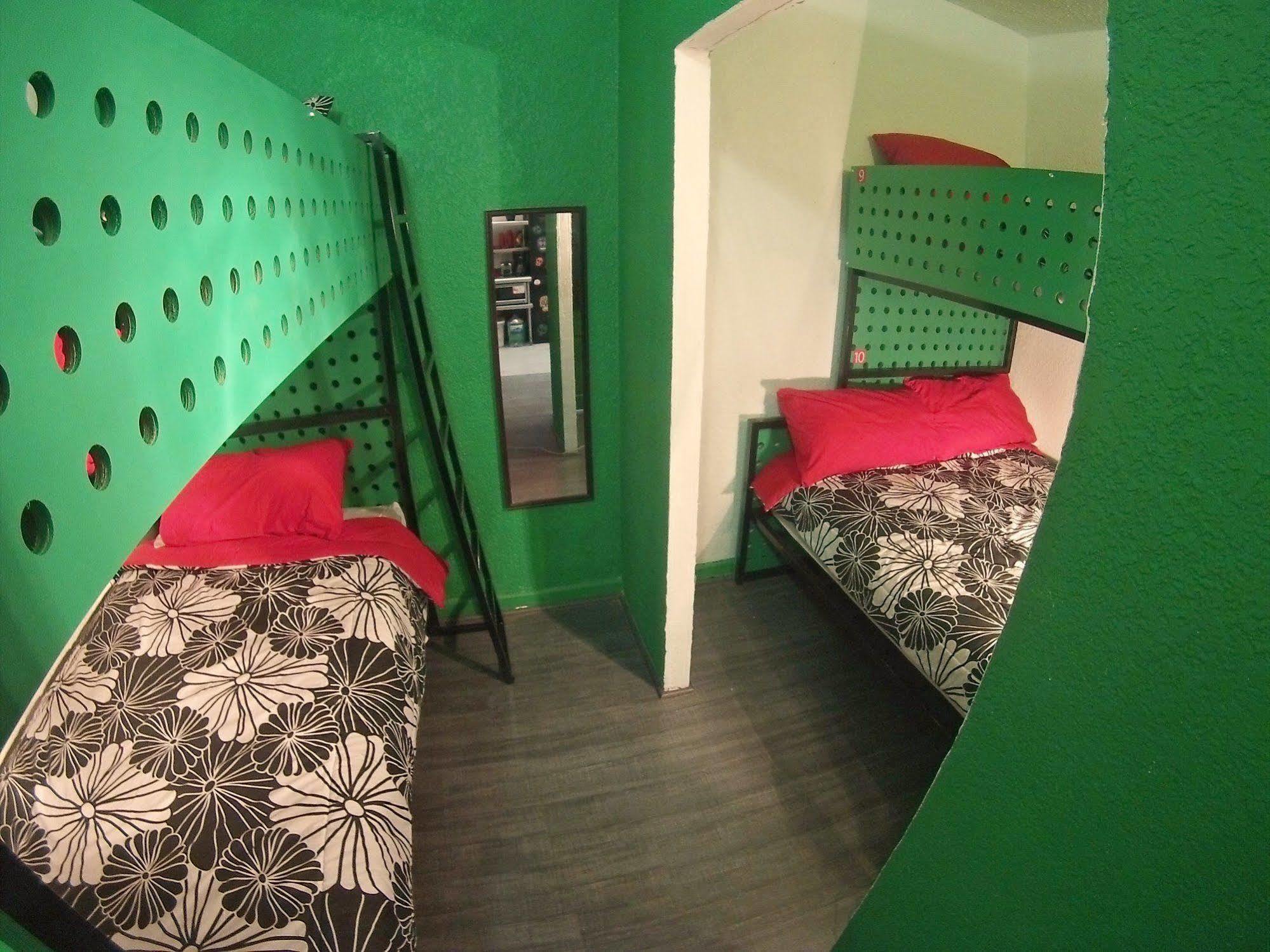 Roomies Hostel Roma Мехико Экстерьер фото